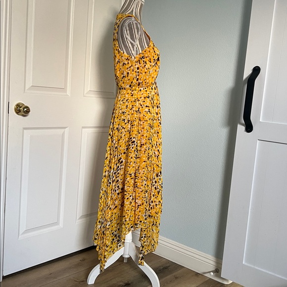 🛑 1 hour sale. 10 Crosby Derek Lam, size 6, Yellow Animal Print Maxi Dress - Picture 10 of 11